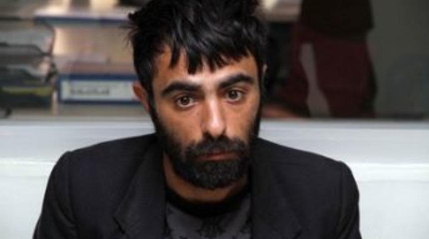 Kimliksiz vatandaşlar ailelerini bekliyor