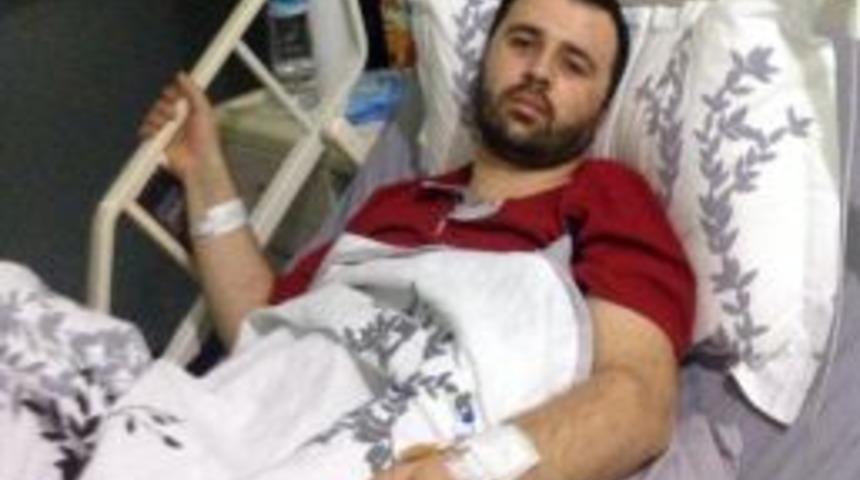 B&ouml;breğinden Bir Avu&ccedil; Taş &Ccedil;ıktı