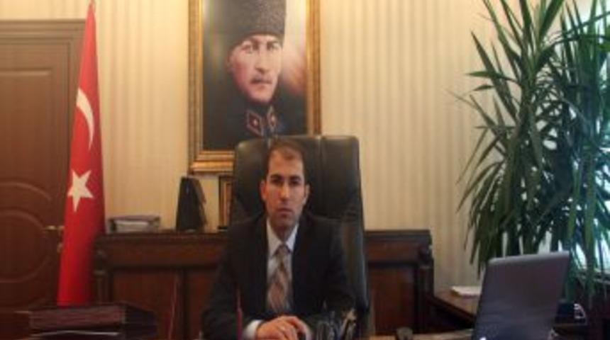 Tilkinin Ineği Isırdığı K&ouml;y, Kuduz I&ccedil;in Karantinaya Alındı