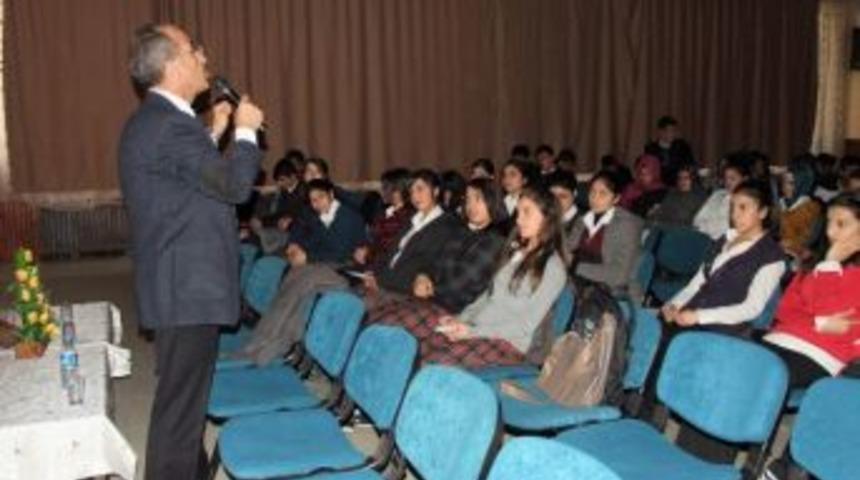 Sarıkamış&rsquo;ta &lsquo;mesleki Kariyer Ve Motivasyon&rsquo; Semineri