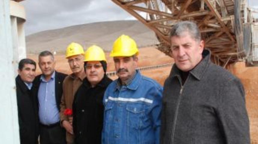 Afşin Elbistan K&ouml;m&uuml;r Havzasında Madenciler G&uuml;n&uuml;n&uuml; Kutladı