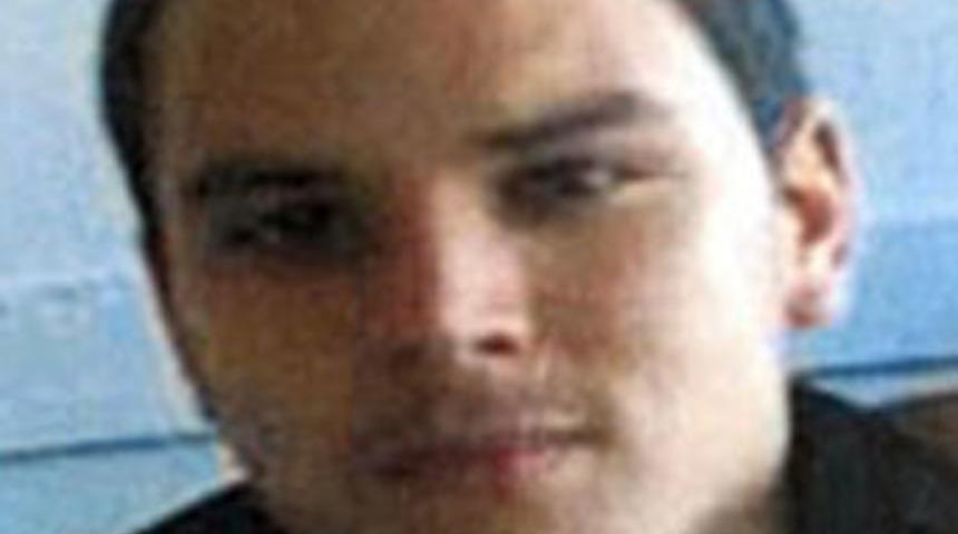 Eve alkoll&uuml; gelen kardeşini &ouml;ld&uuml;rd&uuml;