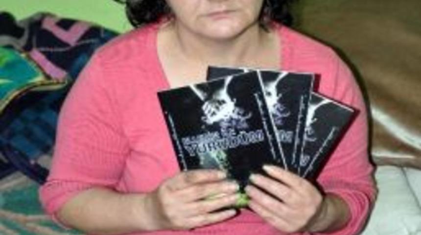 Engelli Anne Kitabını İmzalayacak