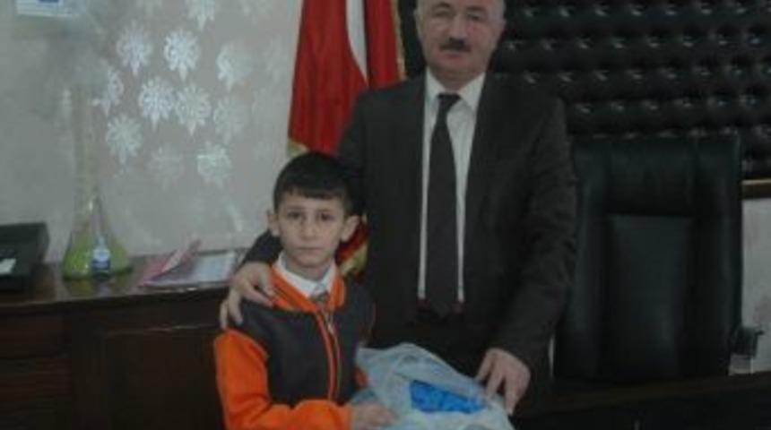 K&uuml;&ccedil;&uuml;k Umutcan&rsquo;dan &Ouml;rnek Davranış