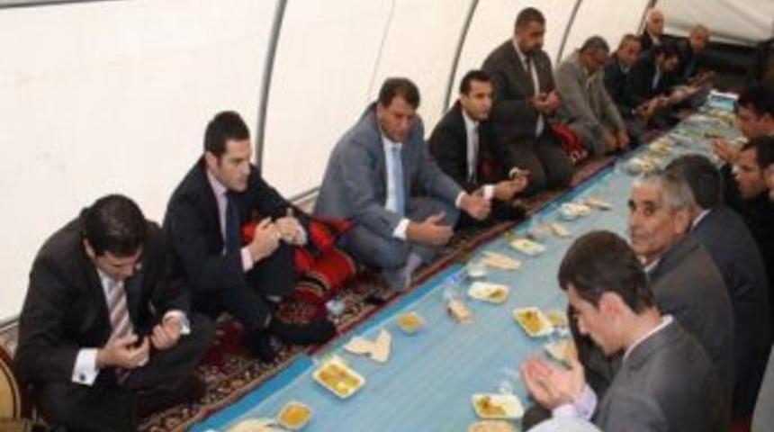 Kaymakam Yazıcı Ve Beraberindeki Heyetten Taziye Ziyareti