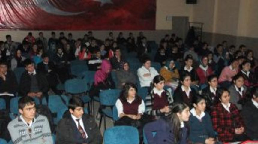 &Ouml;ğrencilere Kariyer Ve Motivasyon Semineri Verildi