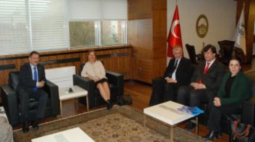 Başkan &Ouml;zhaseki, Sivil Toplum Kuruluşlarının Temsilcilerini Kabul Etti