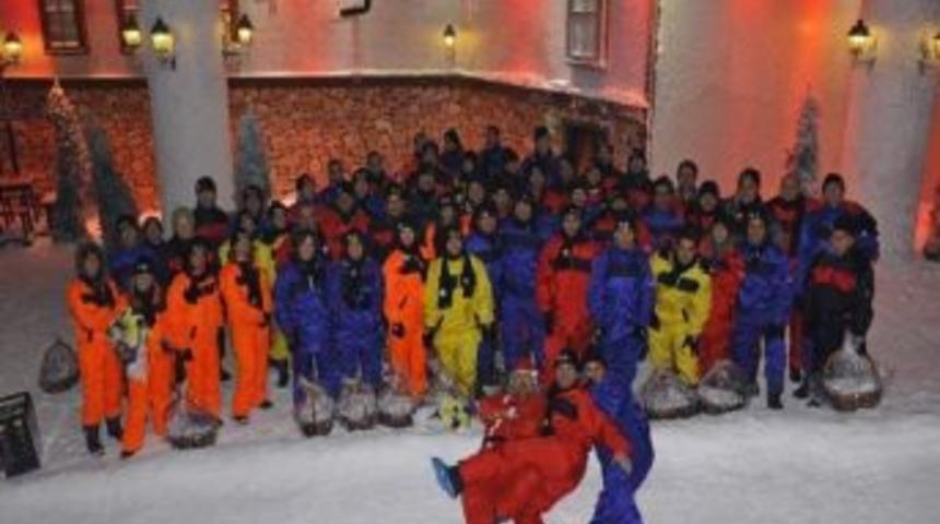 Kar D&uuml;nyası&rsquo;nda İlk Yılbaşı