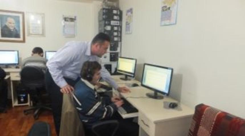 G&ouml;rme Engelliler Bilgisayar &Ouml;ğreniyor