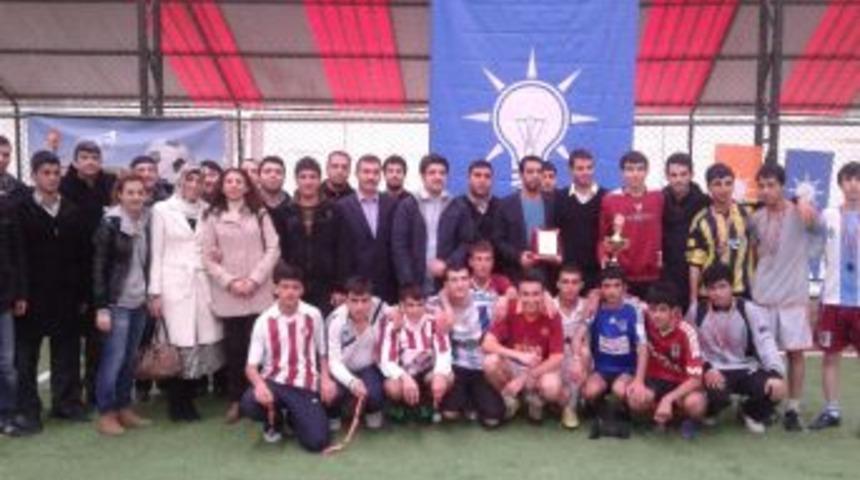 Ak Parti Liseler Arası Futbol Turnuvası D&uuml;zenledi