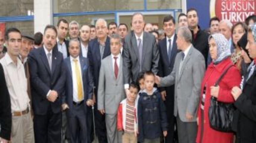 Engellilere İşitme Cihazı Verildi