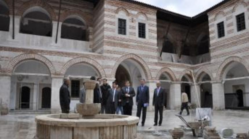 Vali &Ouml;z: Taşhan&rsquo;a 7 Milyon Lira Para Harcadık