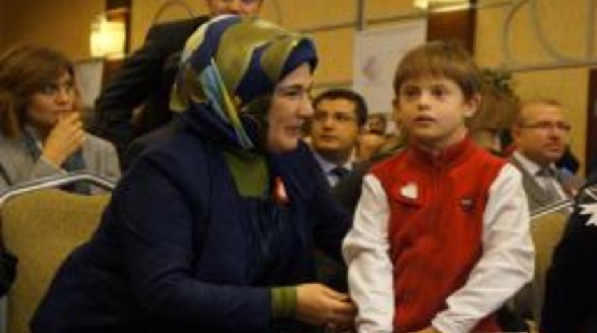 Emine Erdoğan: Down Sendromlu Bir S&uuml;t Ağabeyim Vardı, Başbakan &Ccedil;ok Severdi Onu