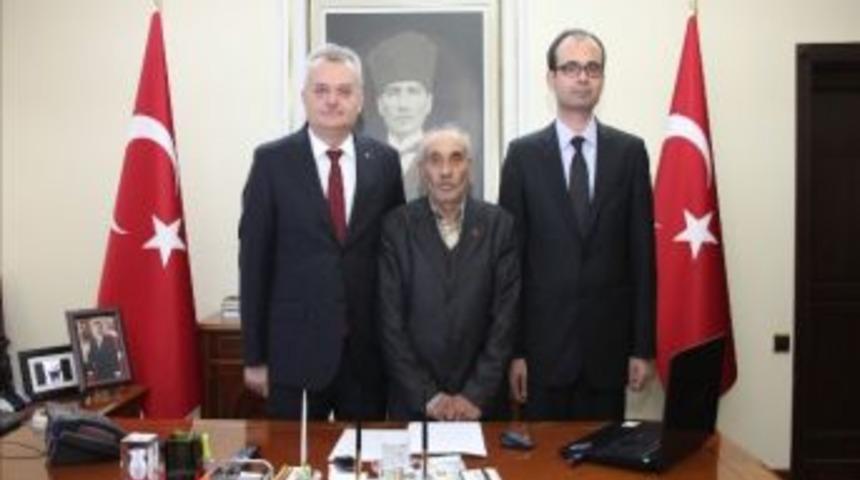 30 Yıllık Muhtar Valilik Makamı&rsquo;nda