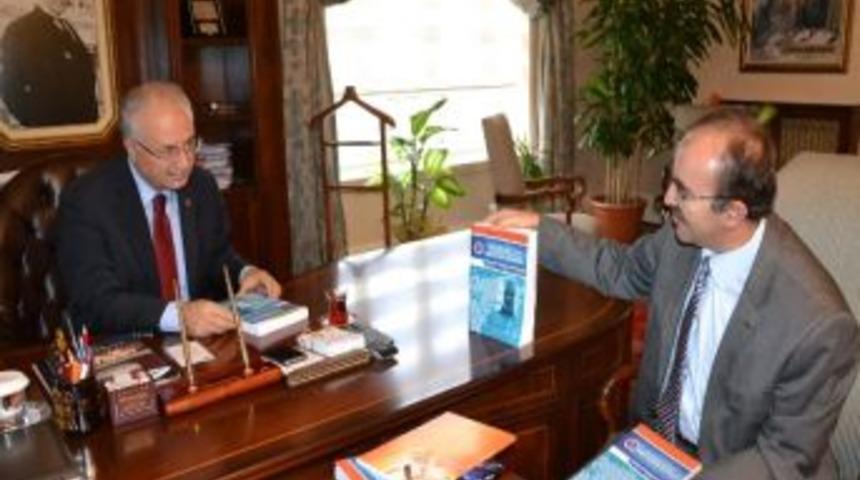 Cb&uuml; Sosyal Bilimler Enstit&uuml;s&uuml; M&uuml;d&uuml;r&uuml; Erdoğan'dan Vali Daş&ouml;z'e Ziyaret
