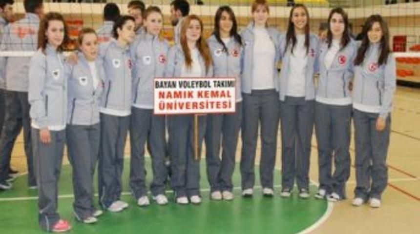 &Uuml;niversiteler Arası Voleybol M&uuml;sabakaları Başladı