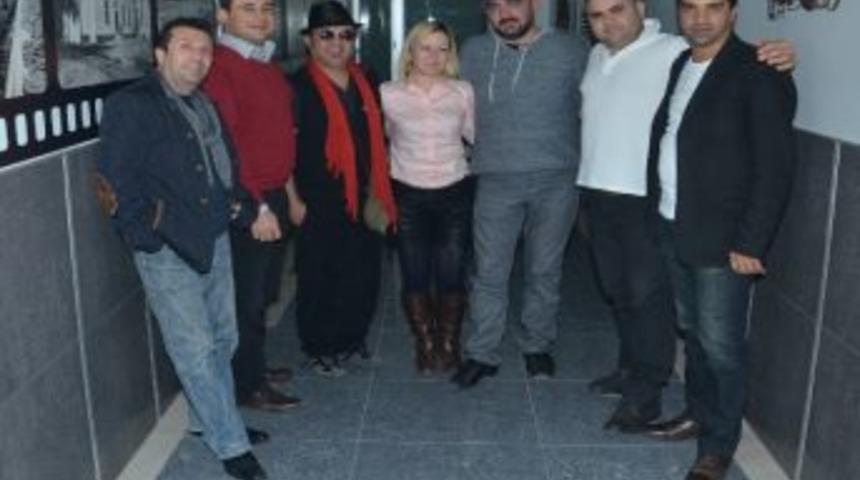 Doktorların Tiyatro Sevdası