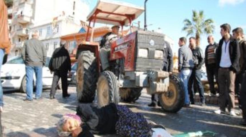 Trakt&ouml;r&uuml;n &Ccedil;arptığı Kadın Yaralandı