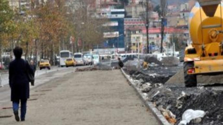 &Ccedil;evre D&uuml;zenleme &Ccedil;alışmaları S&uuml;r&uuml;yor