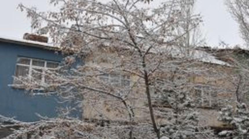 Erzurum Beyaza Büründü