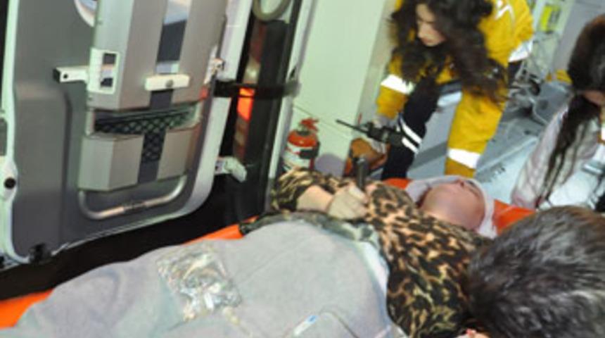 Maskeli hırsız evsahibini bı&ccedil;akladı