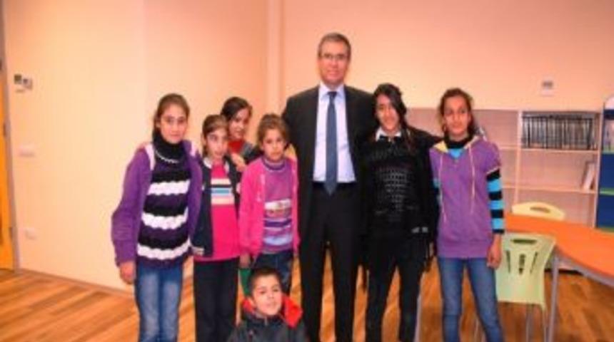 İl Milli Eğitim M&uuml;d&uuml;r&uuml; Ahmet Pala, Tegv'de Temsili G&ouml;n&uuml;ll&uuml;l&uuml;k Yaptı