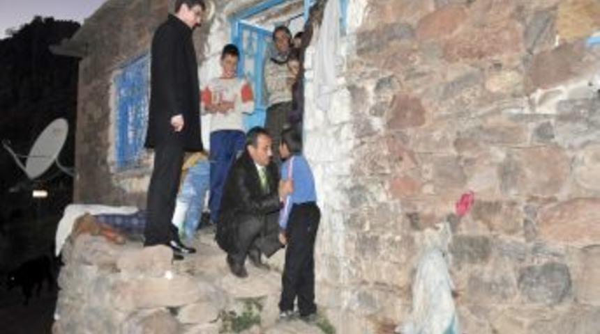 Kaymakam Haftanın Bir G&uuml;n&uuml;n&uuml; K&ouml;y Ve Beldelere Ayırıyor