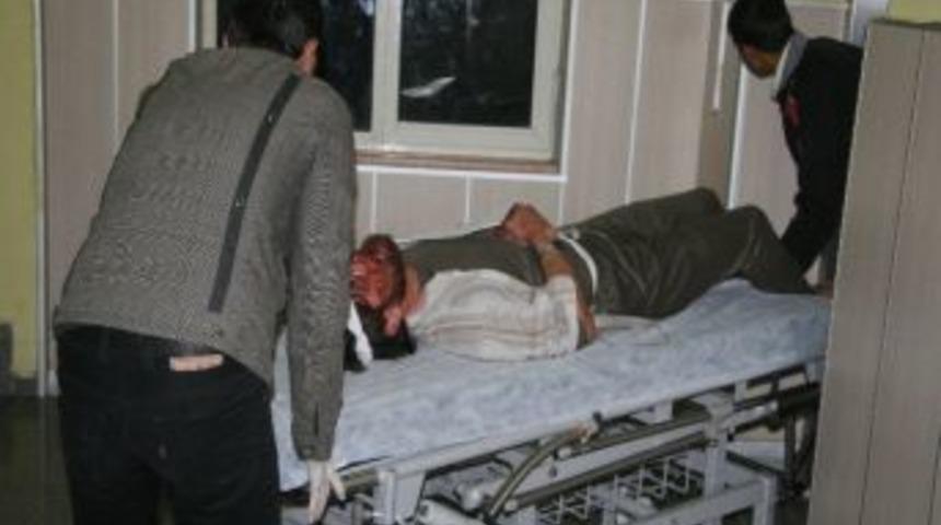 Suriye'de &Ccedil;atışmalarda Yaralanan 8 Kişiden 2'si &Ouml;ld&uuml;