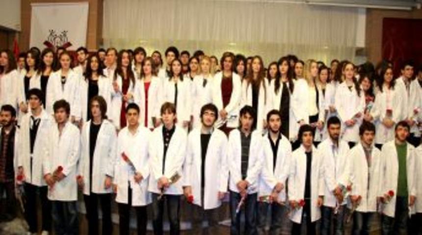 Prof. Dr. Tarhan: İyi Hekim Olmak Için Önce Iyi Insan Olmak Gerekiyor