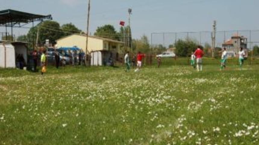 Amatör Küme Sahaları İsyan Ettiriyor