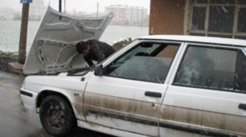 Sorgun&rsquo;a Mevsimin İlk Karı Yağdı