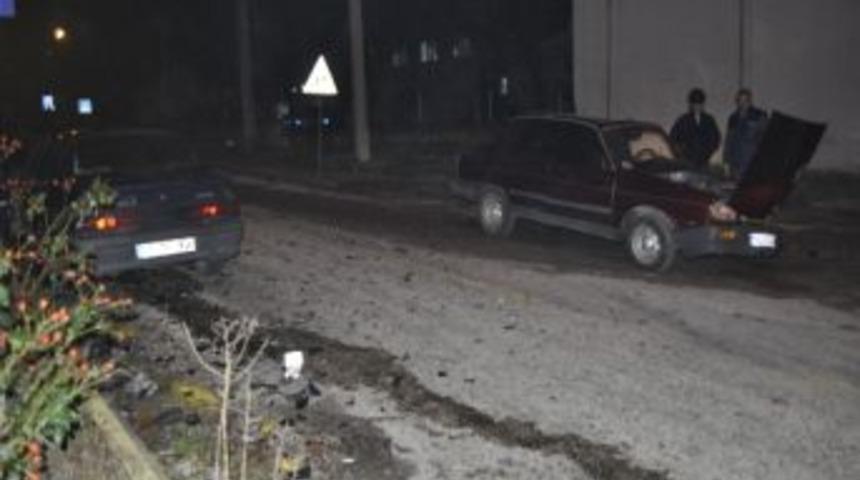 Ayvacık&rsquo;ta Trafik Kazası: 2 Yaralı