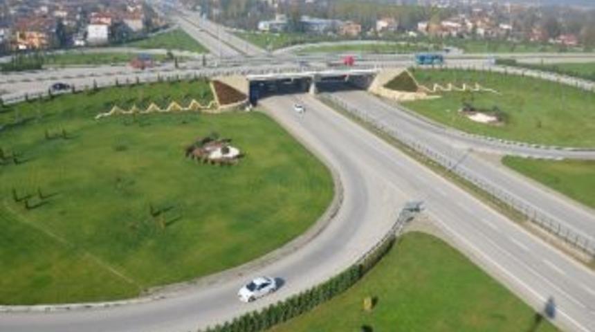 Düzce D-100’de Tüm Kavşaklarda Düzenleme Yapılacak