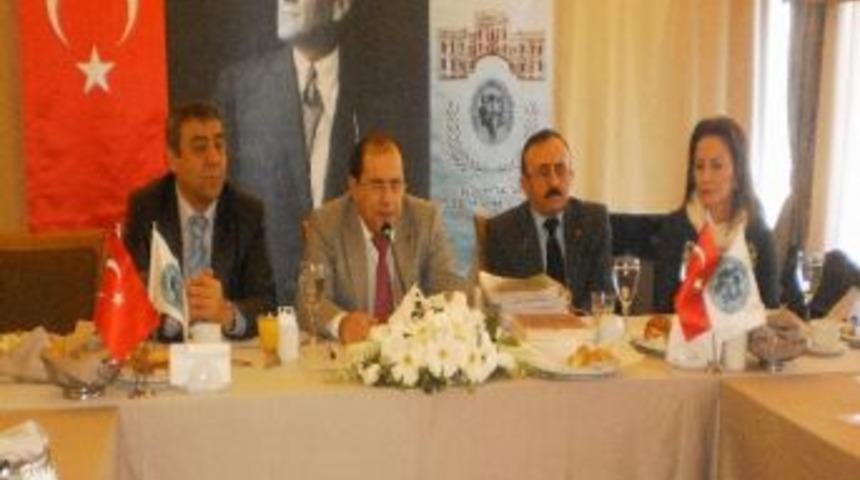 Anayasadan "t&uuml;rk Ve T&uuml;rkl&uuml;k" Kavramının &Ccedil;ıkarılmasına 50 Bin İmzalı Tepki