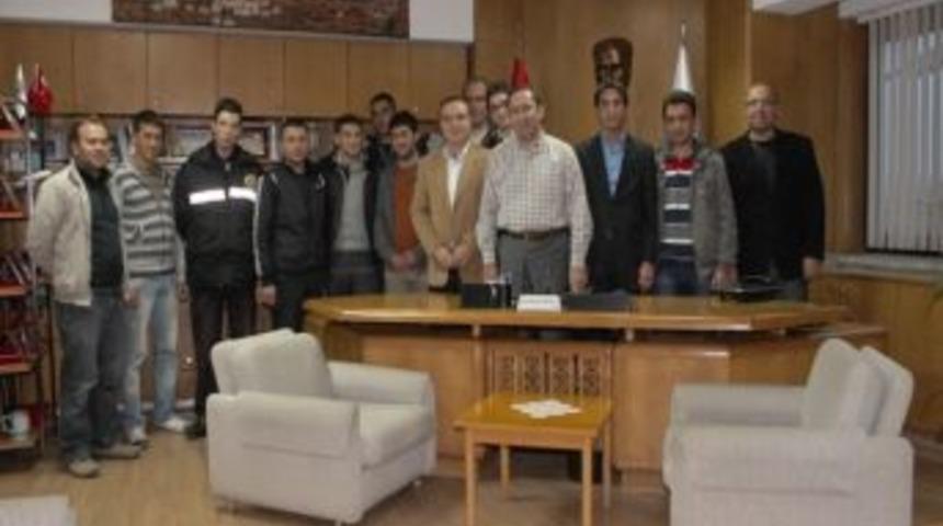 Genlik Kolları &Uuml;yelerinden Avanos Belediye Başkanı K&ouml;r&uuml;kc&uuml;&rsquo;ye Ziyaret