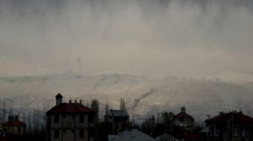 Iğdır&rsquo;da Kış Y&uuml;z&uuml;n&uuml; G&ouml;stermeye Başladı