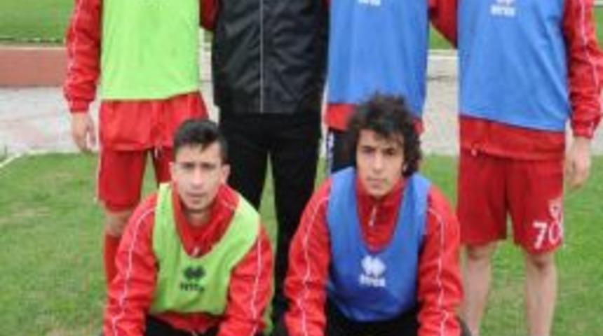 Kenetlenen Oyunculardan Galibiyet Yemini