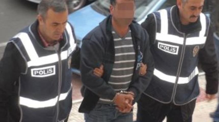 Eski Kız Arkadaşının Evini Silahla Bastı