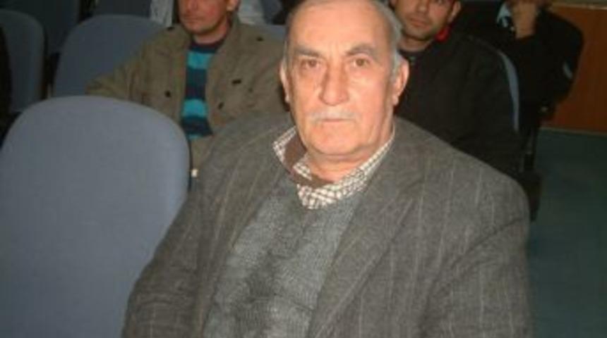 70 Yaşından Sonra Emlak&ccedil;ılık Kursuna Katıldı