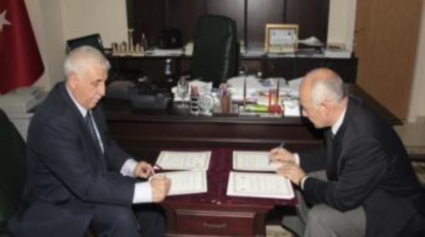 Mavi Yemiş Ekonomiye Kazandırılacak