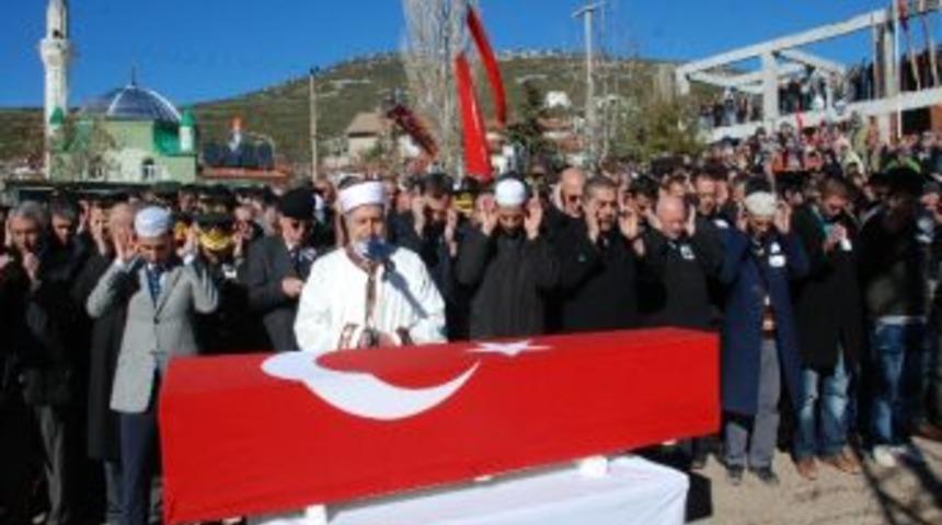Isparta Şehidini Uğurladı