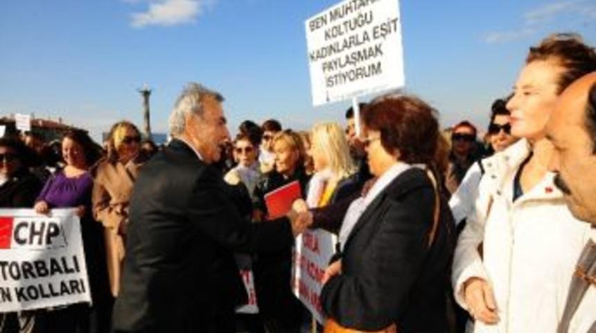 Başkan Kocaoğlu&rsquo;dan Kadınlara &ldquo;pankartlı&rdquo; Destek