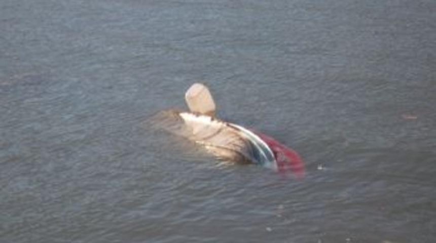 Kozlu Balık&ccedil;ı Barınağında 3 Kayık Battı