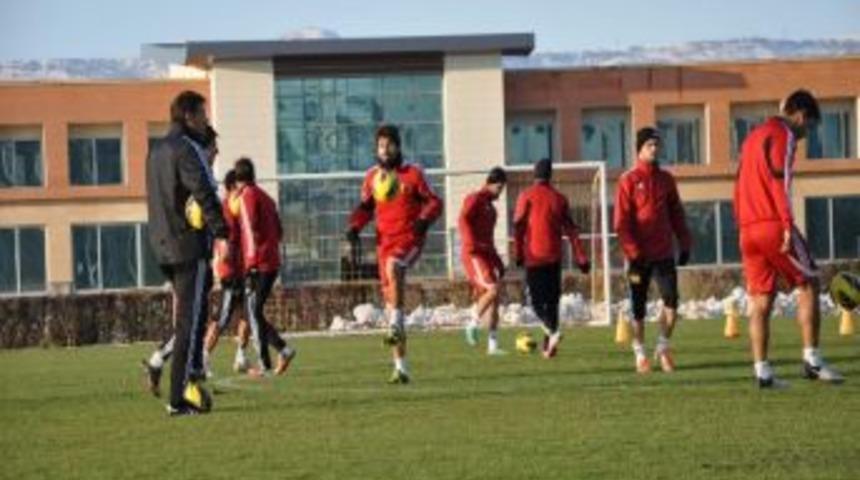 Kayserispor Şanssızlığı Kırmak İstiyor