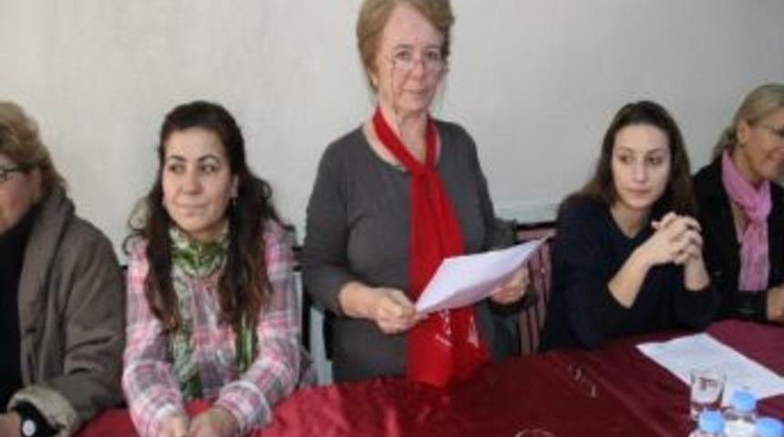 Chp Akhisar Kadın Kolları'ndan, Anlamlı G&uuml;nde A&ccedil;ıklama