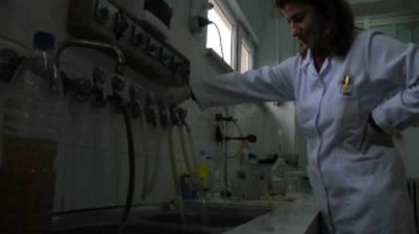 &Ccedil;anakkale'de Musluklardan &Ccedil;amur Akıyor