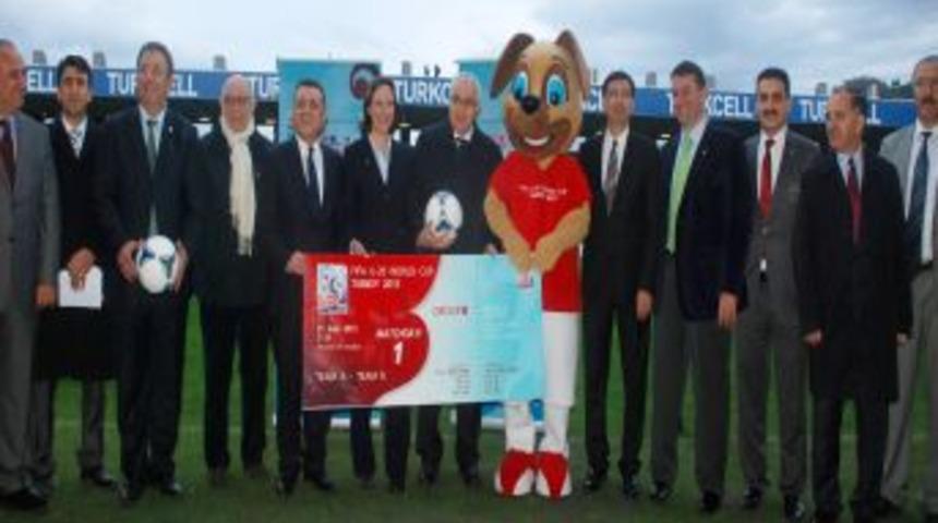 FIFA Heyeti, 2013 Incelemeleri I&ccedil;in Rize&rsquo;de