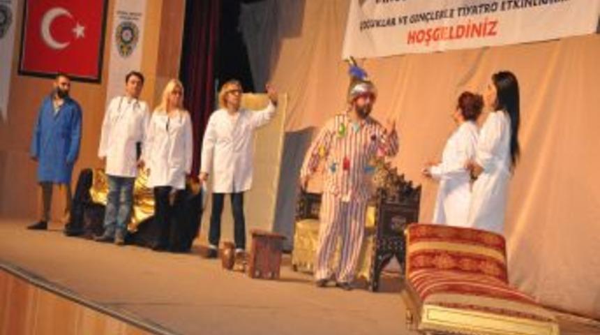 'Padişah-ı Osman'ı Ayakta Alkışladılar