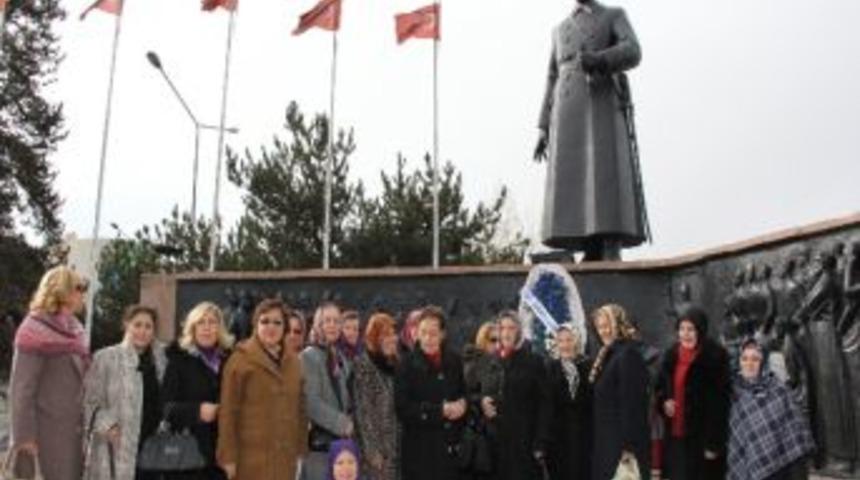 5 Aralık Kadın Hakları G&uuml;n&uuml;