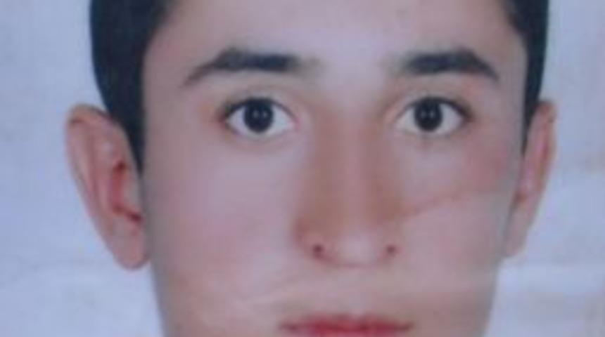 Alanya'da Bı&ccedil;aklı Kavga